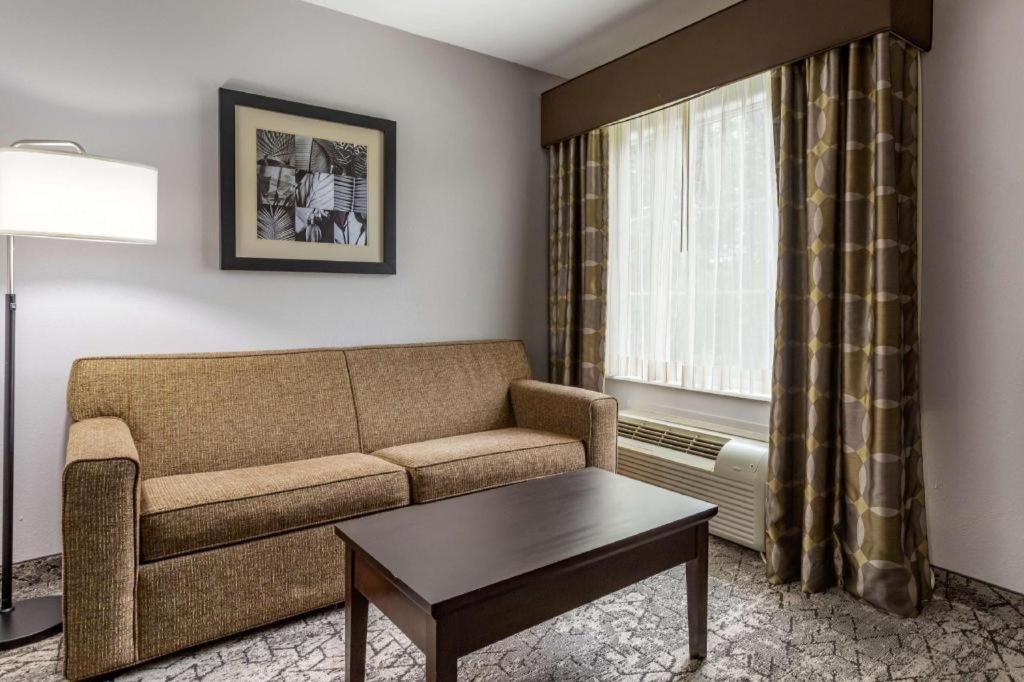Best Western Oakdale Inn Exterior photo