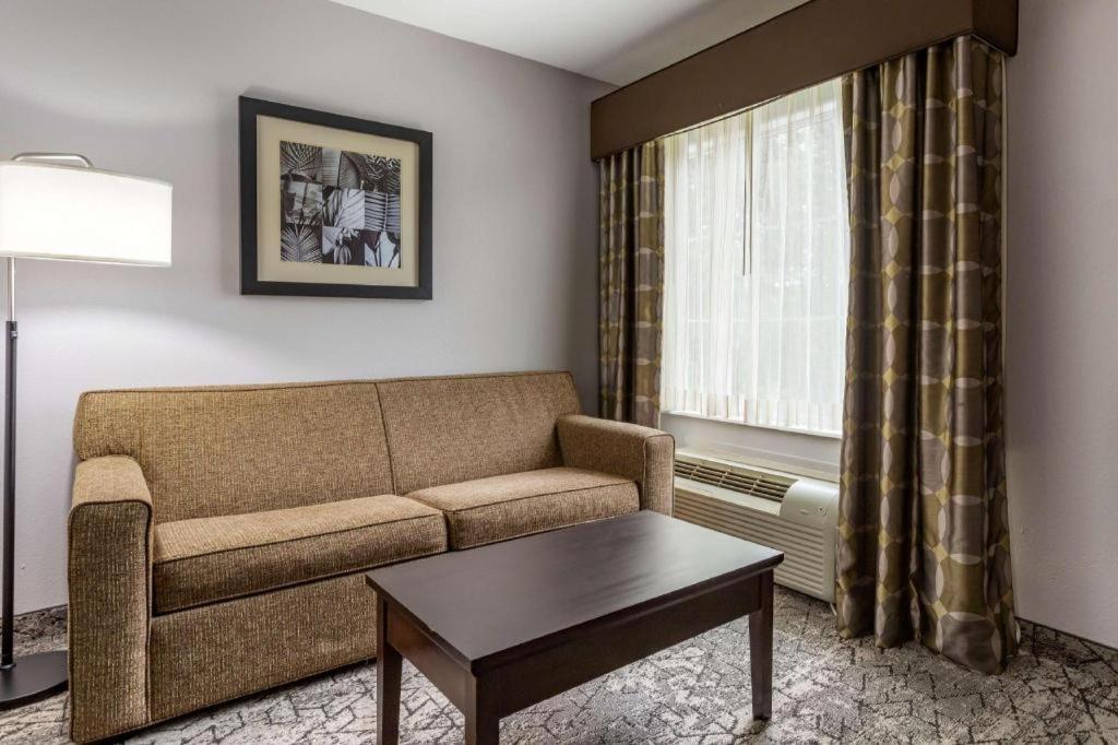 Best Western Oakdale Inn Exterior photo