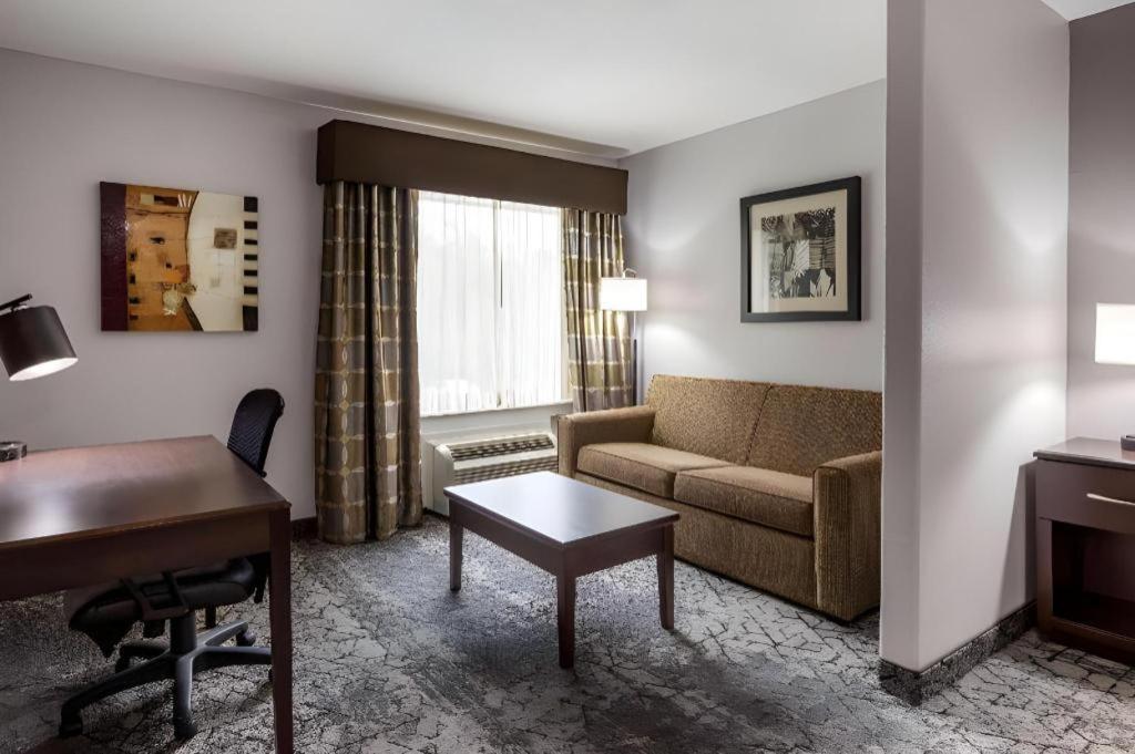 Best Western Oakdale Inn Exterior photo