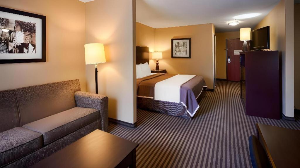 Best Western Oakdale Inn Exterior photo